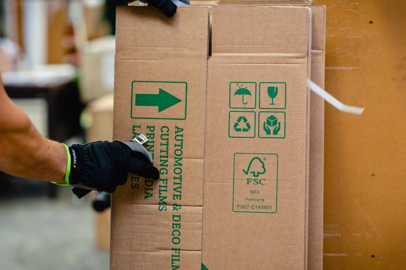 Sustainable cardboard packaging